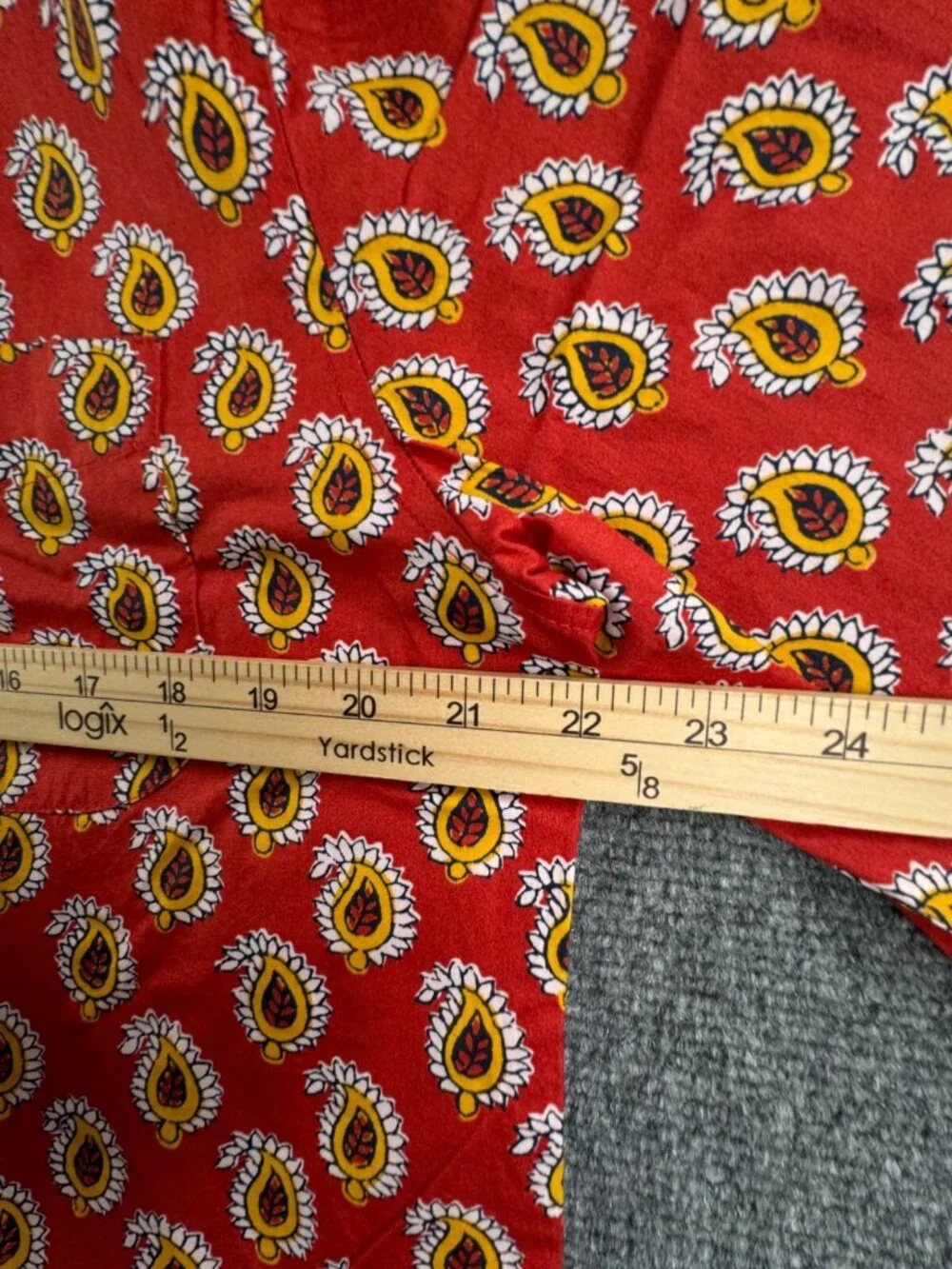 NWT J. Crew Men Red Yellow Paisley Long Sleeve Button Up Shirt Medium Classic